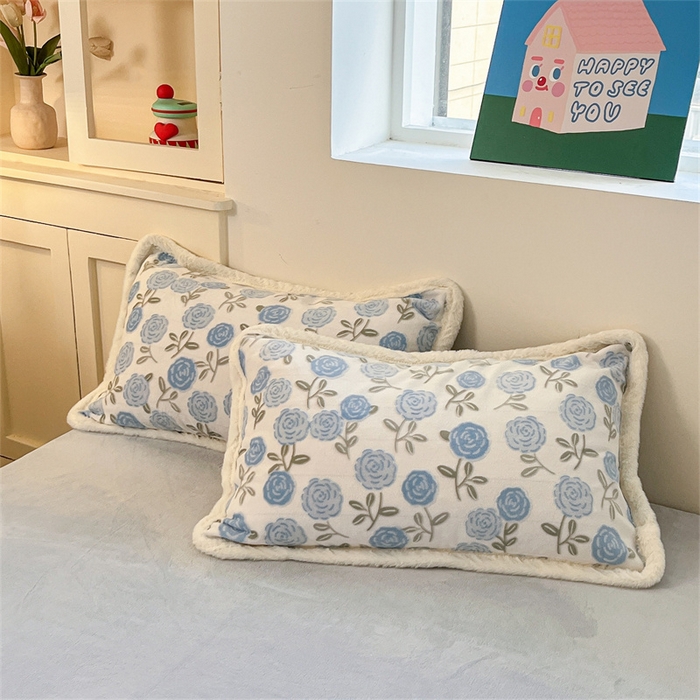 91家纺网 家纺一手货源 找家纺 启程家纺 2025新款雕花牛奶绒四件套包边款 玫瑰-蓝-包边款