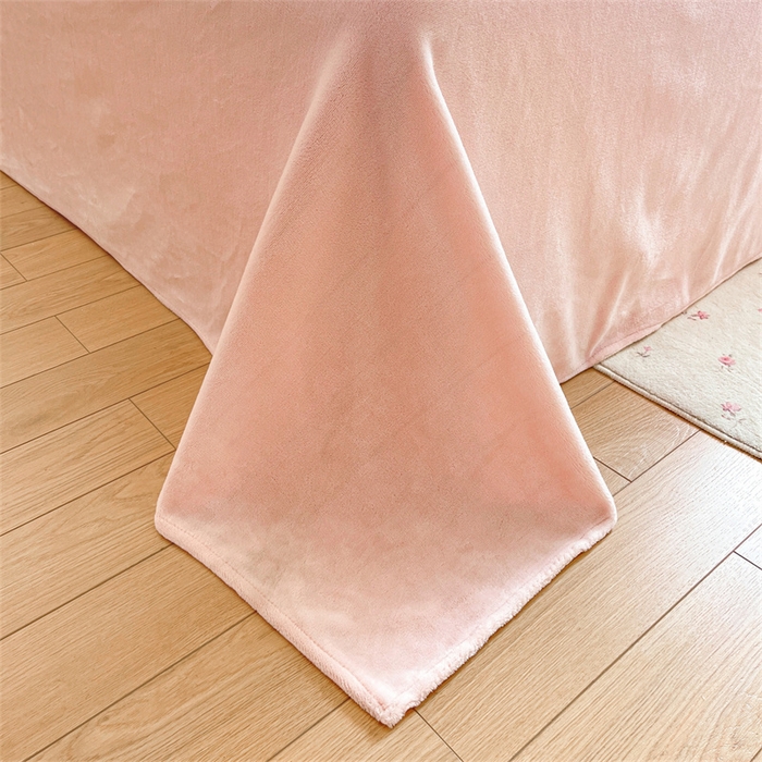 91家纺网 家纺一手货源 找家纺 启程家纺 2025新款雕花牛奶绒四件套包边款 蝶恋花-粉-包边款