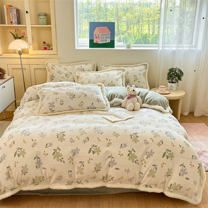 91家纺网 家纺一手货源 找家纺 启程家纺 2025新款雕花牛奶绒四件套包边款 风信子-包边款