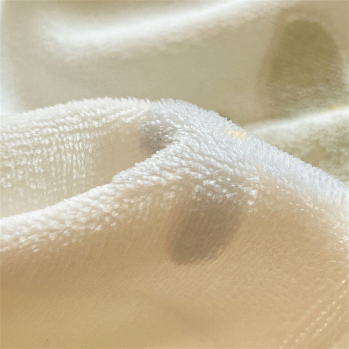 91家纺网 家纺一手货源 找家纺 启程家纺 2025新款雕花牛奶绒四件套包边款 风信子-包边款