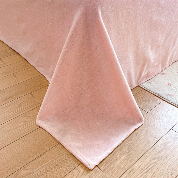 91家纺网 家纺一手货源 找家纺 （总）启程家纺 2025新款雕花牛奶绒四件套包边款