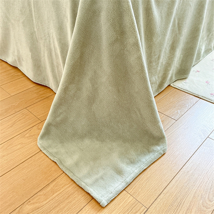 91家纺网 家纺一手货源 找家纺 启程家纺 2025新款雕花牛奶绒四件套包边款 小豆芽-绿-包边款