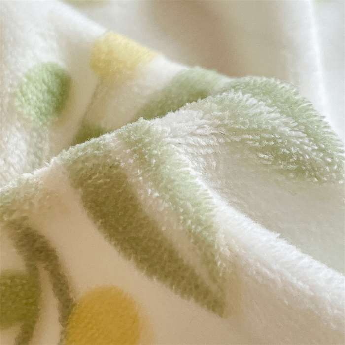 91家纺网 家纺一手货源 找家纺 启程家纺 2025新款雕花牛奶绒四件套包边款 小豆芽-绿-包边款