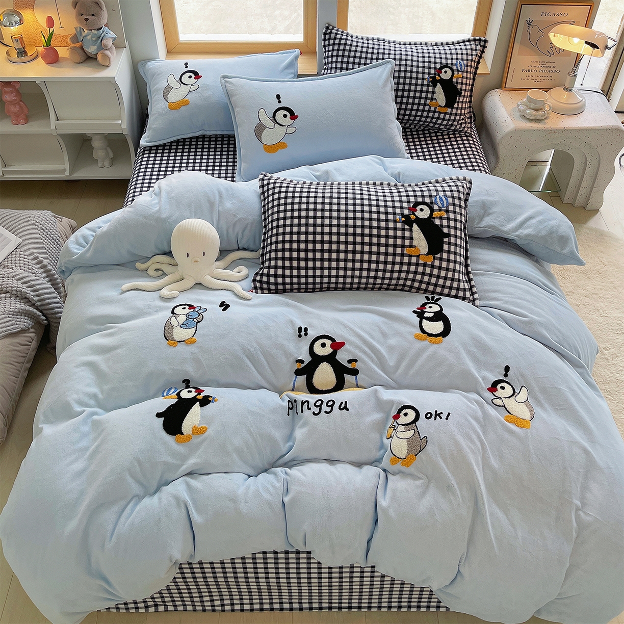 91家纺网 家纺一手货源 找家纺 炫拼家纺 2025新款高克重牛奶绒满版毛巾绣卡通加厚四件套-糯米系列 糯米-慢时光