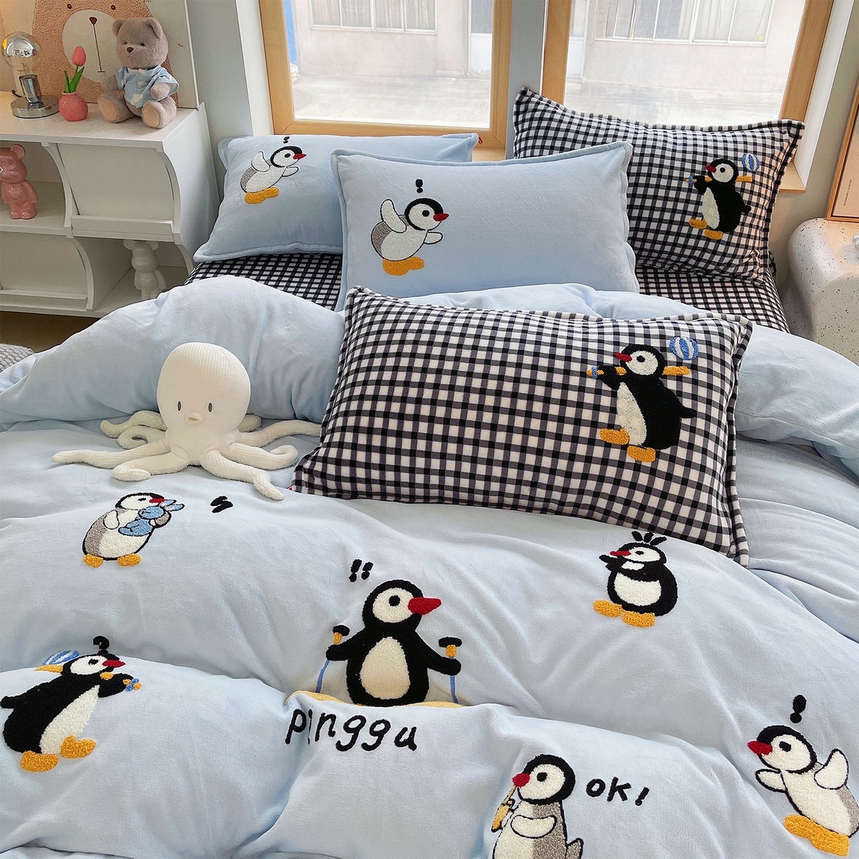 91家纺网 家纺一手货源 找家纺 炫拼家纺 2025新款高克重牛奶绒满版毛巾绣卡通加厚四件套-糯米系列 糯米-慢时光