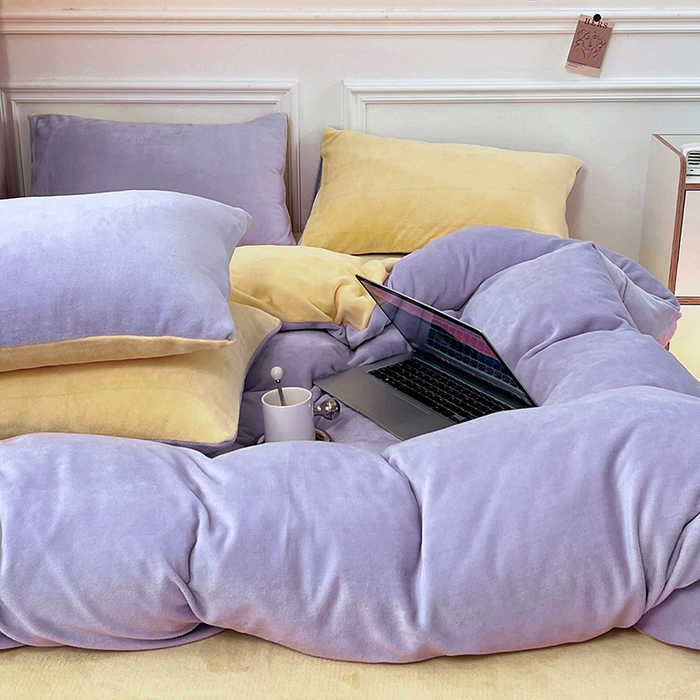 91家纺网 家纺一手货源 找家纺 （总）梵克保罗 2025秋冬新款ins风小红书高克重纯色双拼牛奶绒单被套