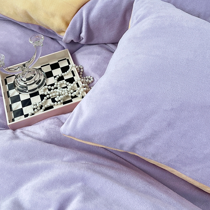 91家纺网 家纺一手货源 找家纺 梵克保罗 2025秋冬新款ins风小红书高克重纯色双拼牛奶绒单被套 芋泥奶紫