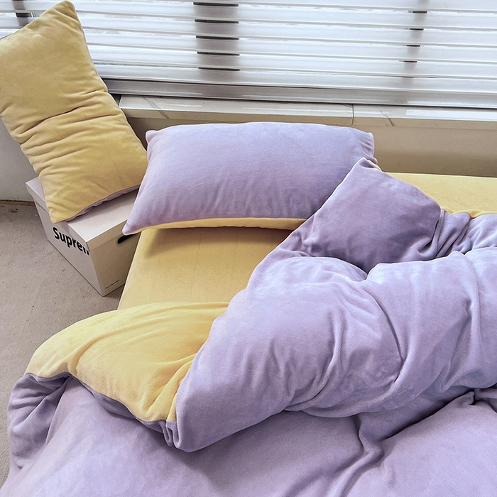 91家纺网 家纺一手货源 找家纺 梵克保罗 2025秋冬新款ins风小红书高克重纯色双拼牛奶绒单被套 芋泥奶紫