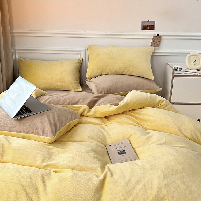 91家纺网 家纺一手货源 找家纺 梵克保罗 2025秋冬新款ins风小红书高克重纯色双拼牛奶绒单被套 炭烤起司