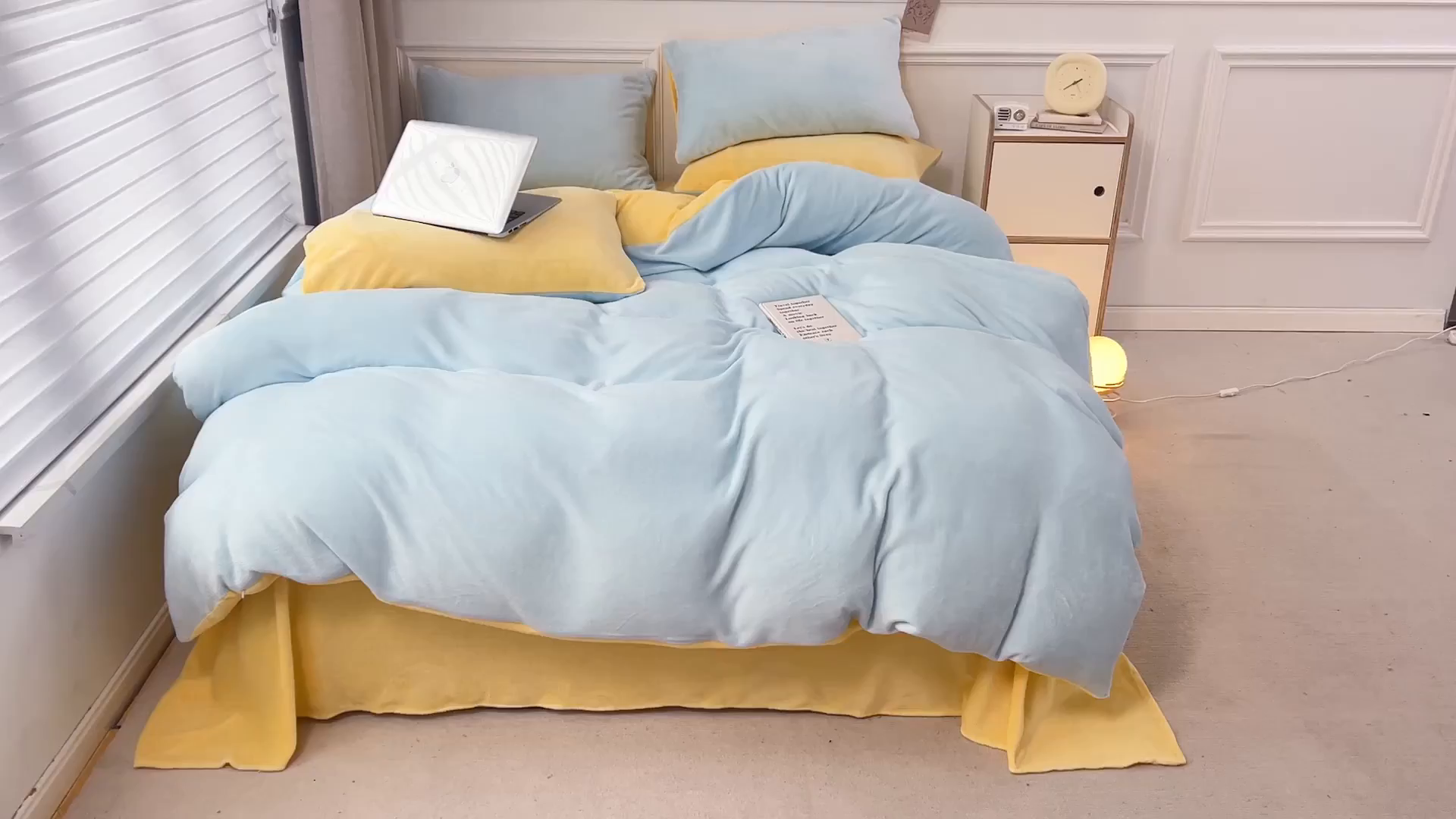 91家纺网 家纺一手货源 找家纺 梵克保罗 2025秋冬新款ins风小红书高克重纯色双拼牛奶绒单被套 浅蓝芝士