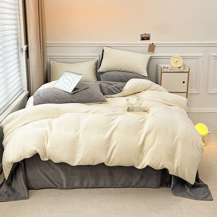 91家纺网 家纺一手货源 找家纺 （总）梵克保罗 2025秋冬新款ins风小红书高克重纯色双拼牛奶绒单被套三件套四件套系列