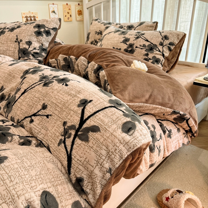 91家纺网 家纺一手货源 找家纺 （总）雅居纺家纺 2025新款花卉雕花绒加厚保暖四件套