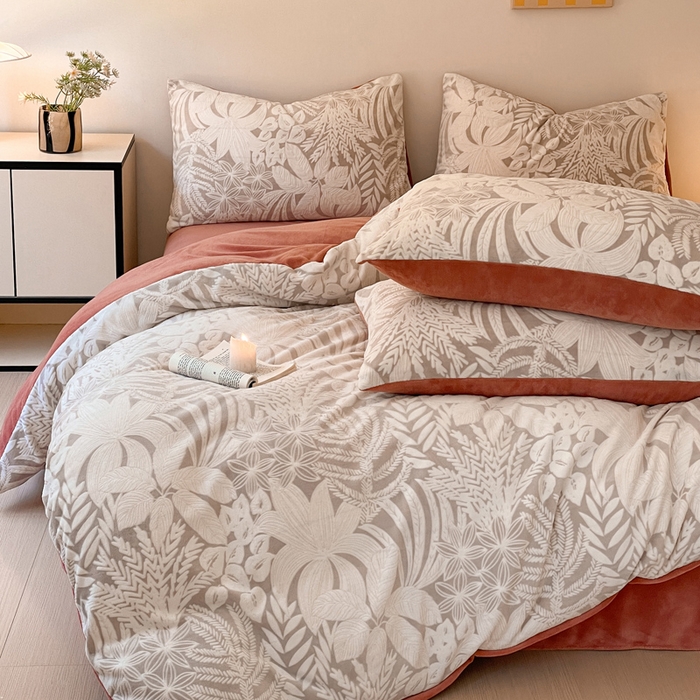 91家纺网 家纺一手货源 找家纺 雅居纺家纺 2025新款花卉雕花绒加厚保暖四件套 丛林秘境