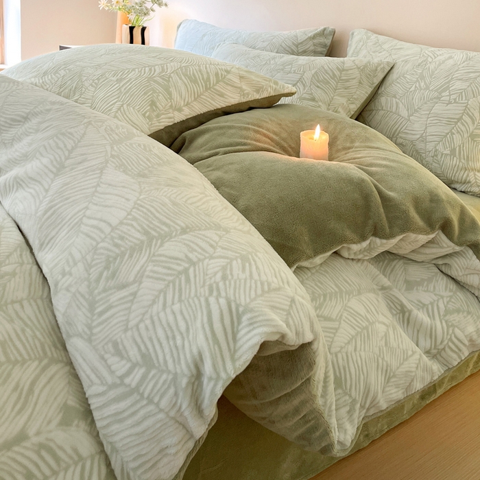 91家纺网 家纺一手货源 找家纺 （总）雅居纺家纺 2025新款花卉雕花绒加厚保暖四件套