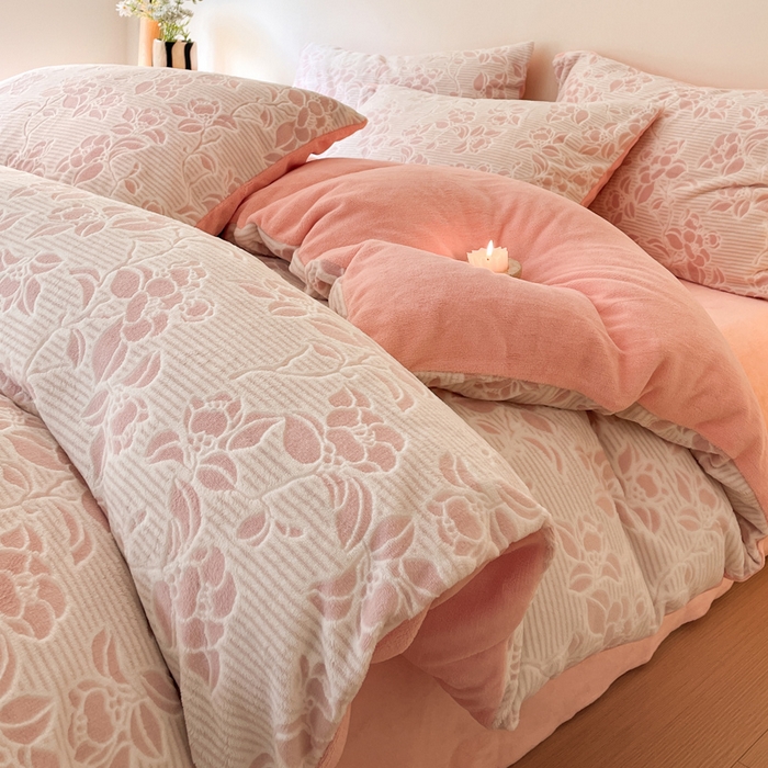 91家纺网 家纺一手货源 找家纺 （总）雅居纺家纺 2025新款花卉雕花绒加厚保暖四件套