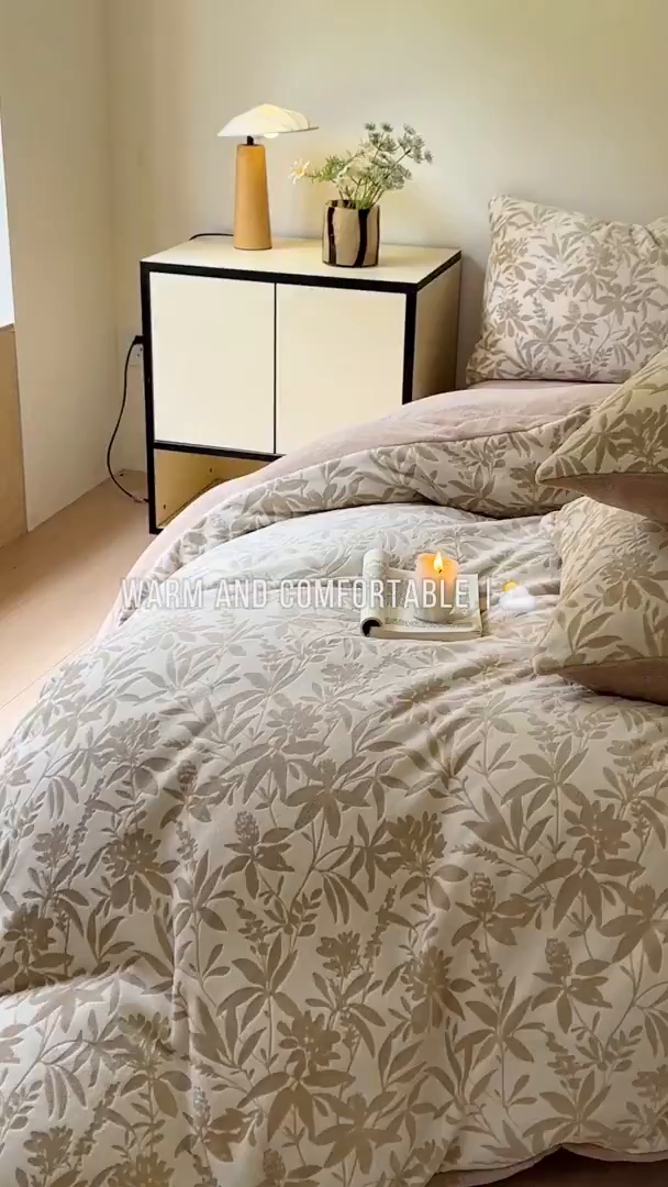 91家纺网 家纺一手货源 找家纺 雅居纺家纺 2025新款花卉雕花绒加厚保暖四件套 花漾-米驼