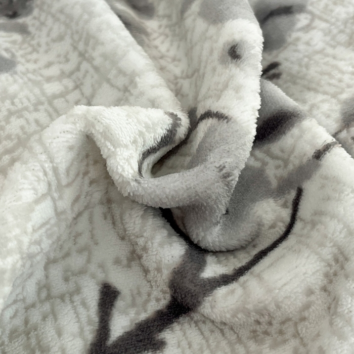 91家纺网 家纺一手货源 找家纺 雅居纺家纺 2025新款花卉雕花绒加厚保暖四件套 柏林梦境-灰