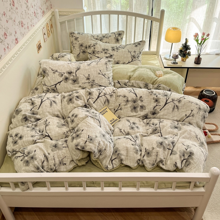 91家纺网 家纺一手货源 找家纺 雅居纺家纺 2025新款花卉雕花绒加厚保暖四件套 柏林梦境-绿