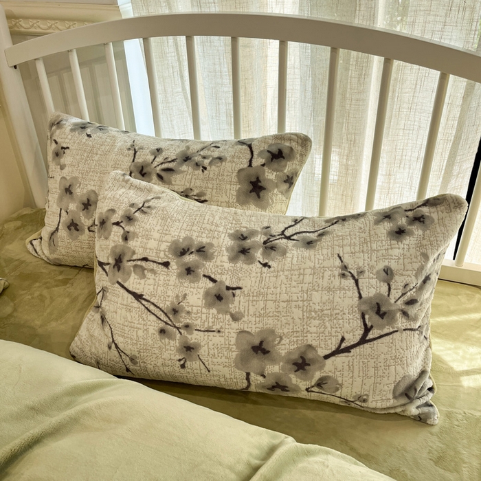 91家纺网 家纺一手货源 找家纺 雅居纺家纺 2025新款花卉雕花绒加厚保暖四件套 柏林梦境-绿