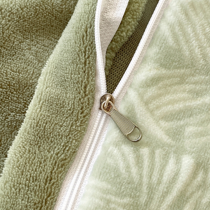 91家纺网 家纺一手货源 找家纺 雅居纺家纺 2025新款花卉雕花绒加厚保暖四件套 绿色树叶