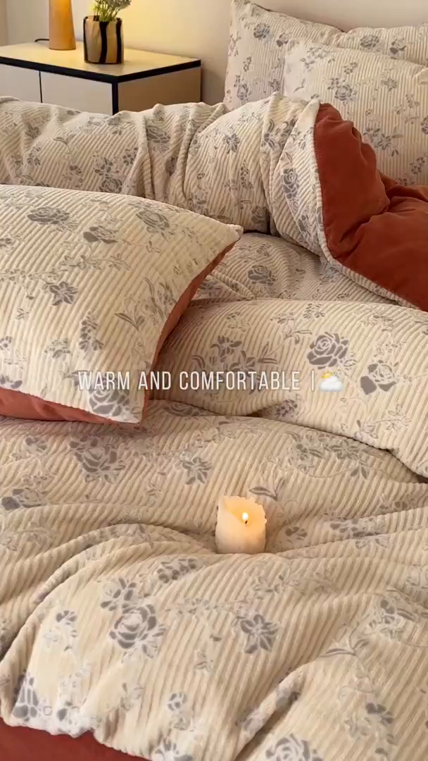 91家纺网 家纺一手货源 找家纺 雅居纺家纺 2025新款花卉雕花绒加厚保暖四件套 焦糖花朵