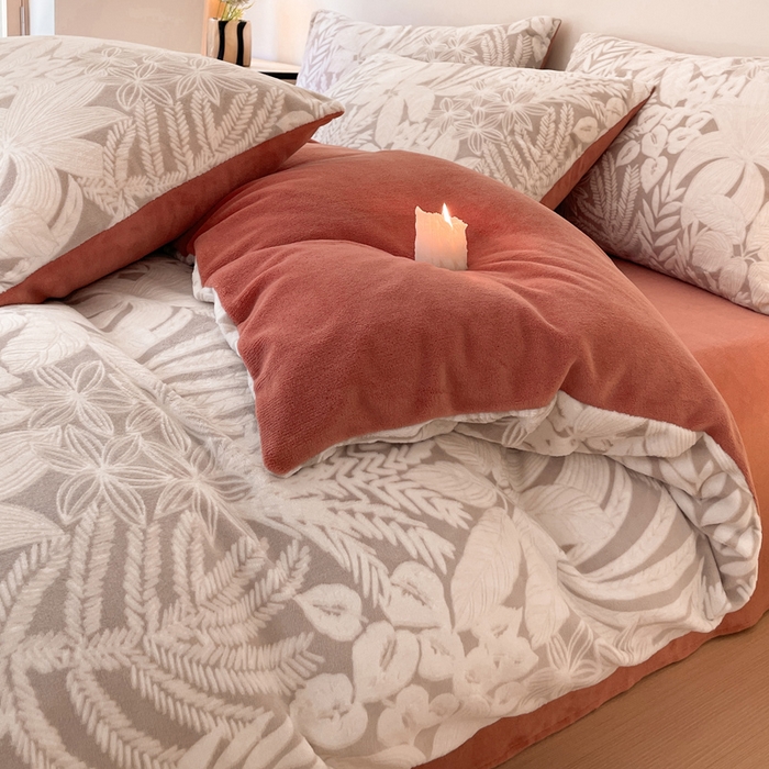 91家纺网 家纺一手货源 找家纺 雅居纺家纺 2025新款花卉雕花绒加厚保暖四件套 丛林秘境