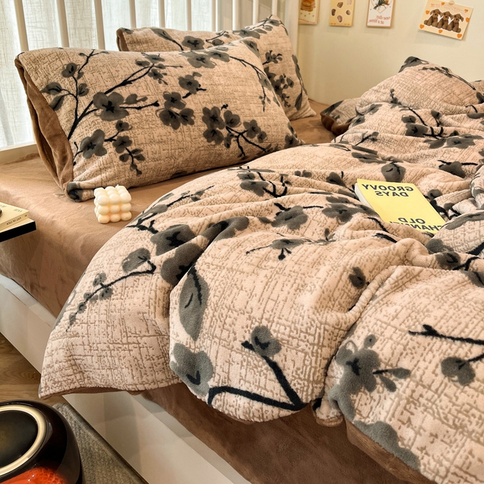 91家纺网 家纺一手货源 找家纺 雅居纺家纺 2025新款花卉雕花绒加厚保暖四件套 柏林梦境-咖