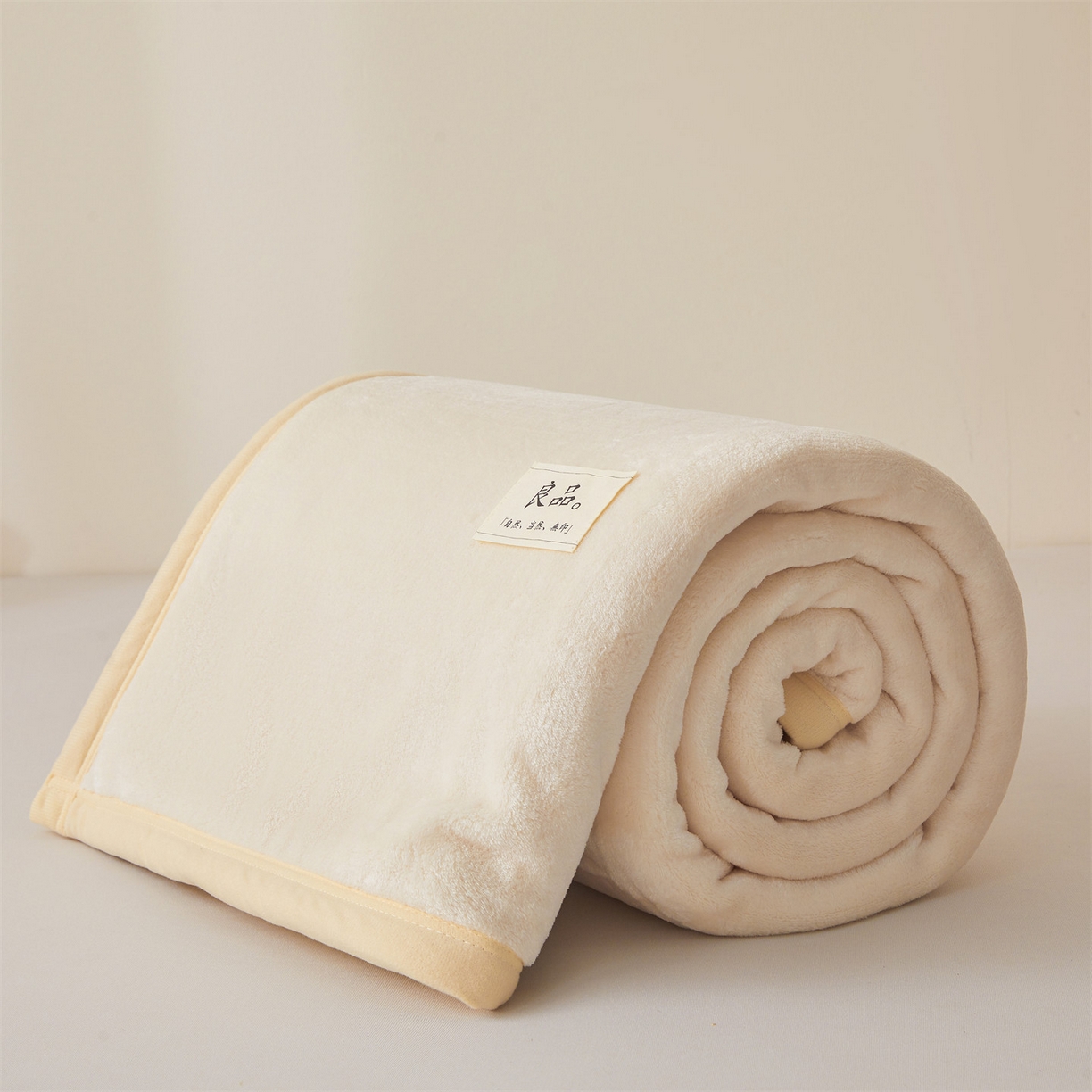 91家纺网 家纺一手货源 找家纺 （总）多谷家纺 2025新款加厚法莱绒绒双面四季多功能毛毯毯子