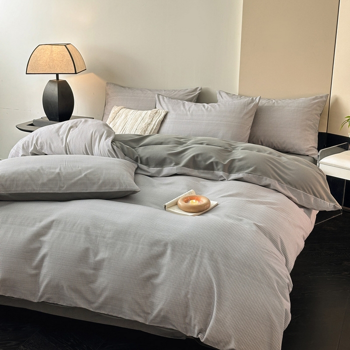 91家纺网 家纺一手货源 找家纺 雅居纺家纺 2025新款简约款全棉磨毛四件套 宁静-灰条
