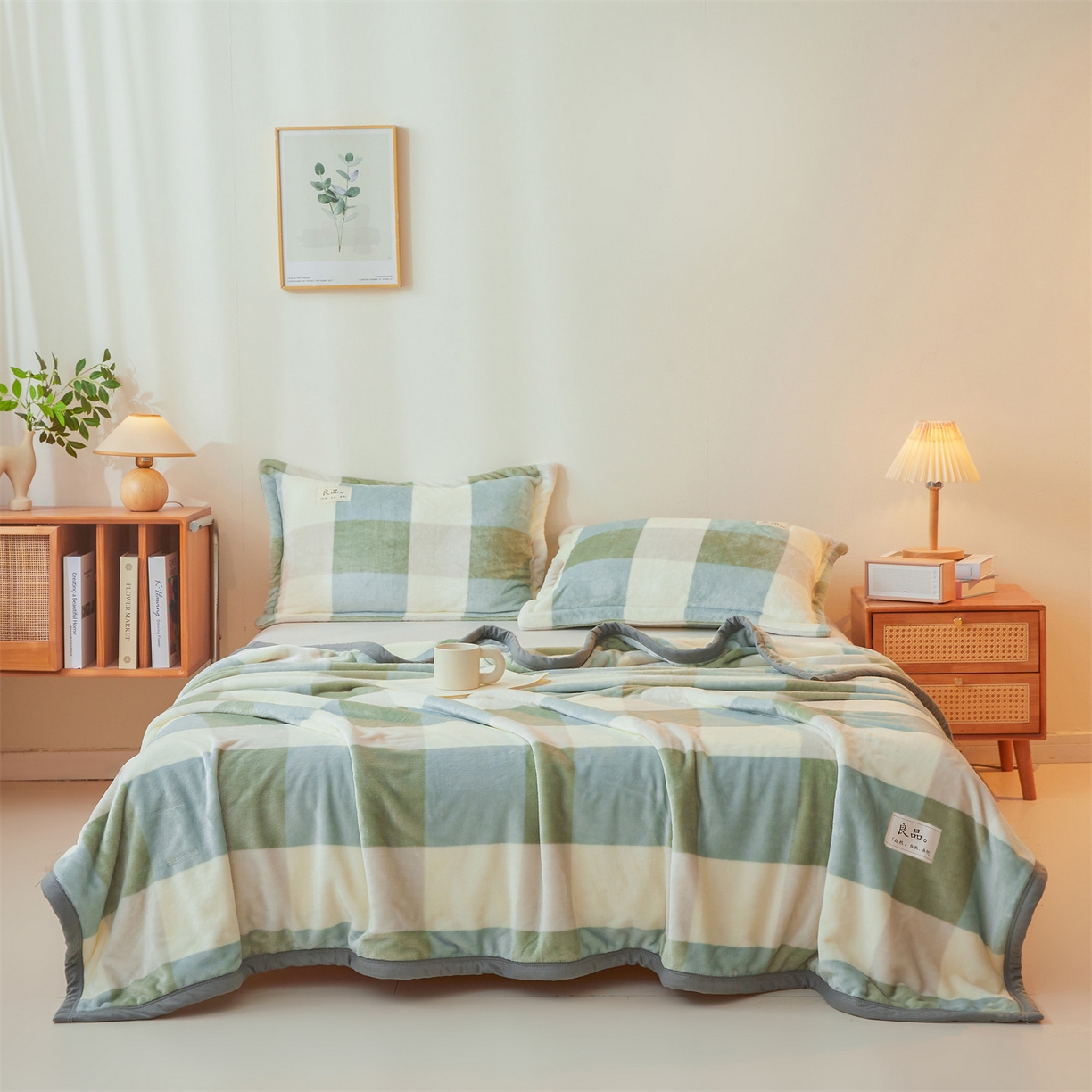 91家纺网 家纺一手货源 找家纺 多谷家纺 2025新款加厚法莱绒绒双面四季多功能毛毯毯子 绿大格