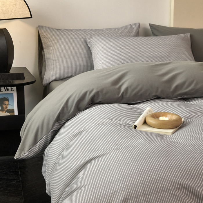 91家纺网 家纺一手货源 找家纺 雅居纺家纺 2025新款简约款全棉磨毛四件套 宁静-灰条