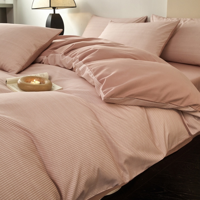 91家纺网 家纺一手货源 找家纺 雅居纺家纺 2025新款简约款全棉磨毛四件套 宁静-粉条