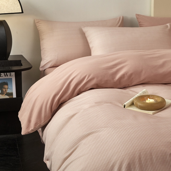 91家纺网 家纺一手货源 找家纺 雅居纺家纺 2025新款简约款全棉磨毛四件套 宁静-粉条