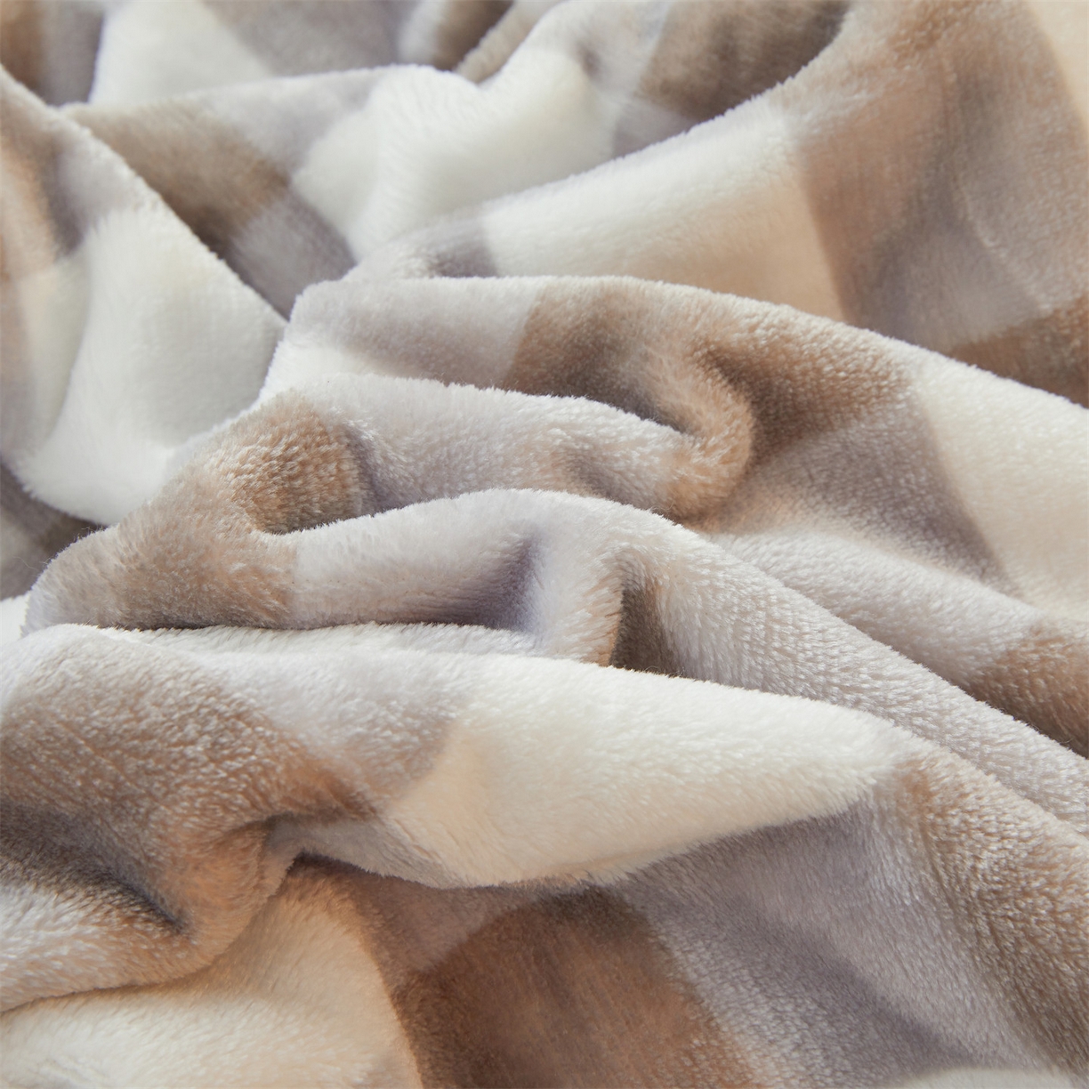 91家纺网 家纺一手货源 找家纺 多谷家纺 2025新款加厚法莱绒绒双面四季多功能毛毯毯子 灰大格