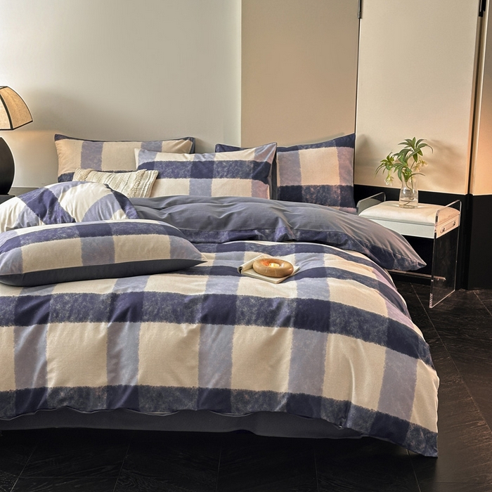 91家纺网 家纺一手货源 找家纺 雅居纺家纺 2025新款简约款全棉磨毛四件套 蓝大格