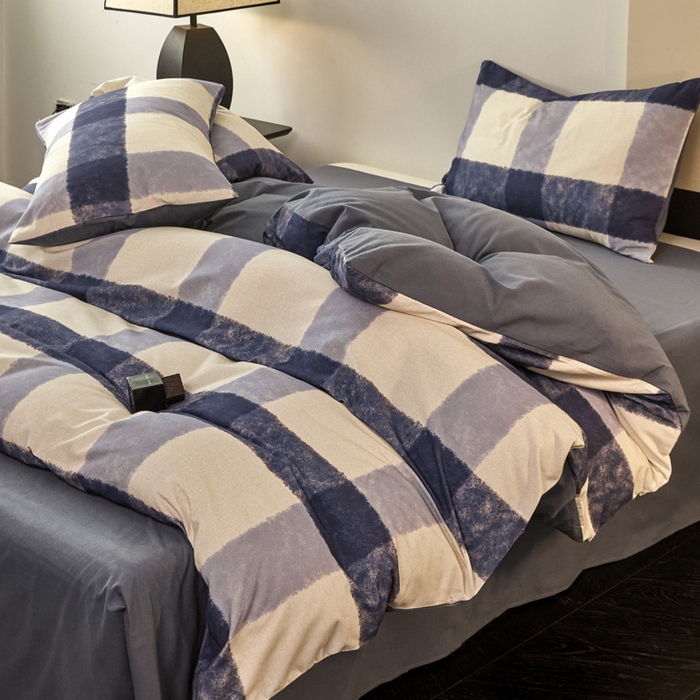 91家纺网 家纺一手货源 找家纺 雅居纺家纺 2025新款简约款全棉磨毛四件套 蓝大格