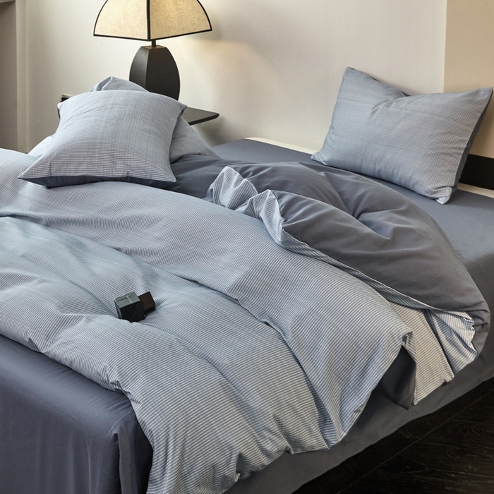 91家纺网 家纺一手货源 找家纺 雅居纺家纺 2025新款简约款全棉磨毛四件套 宁静-蓝条