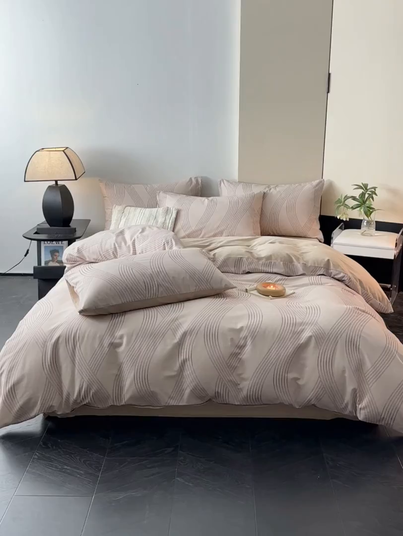 91家纺网 家纺一手货源 找家纺 雅居纺家纺 2025新款简约款全棉磨毛四件套 卡米拉