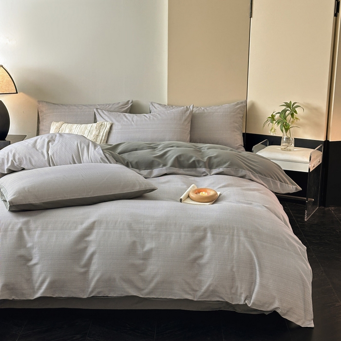 91家纺网 家纺一手货源 找家纺 雅居纺家纺 2025新款简约款全棉磨毛四件套 宁静-灰条