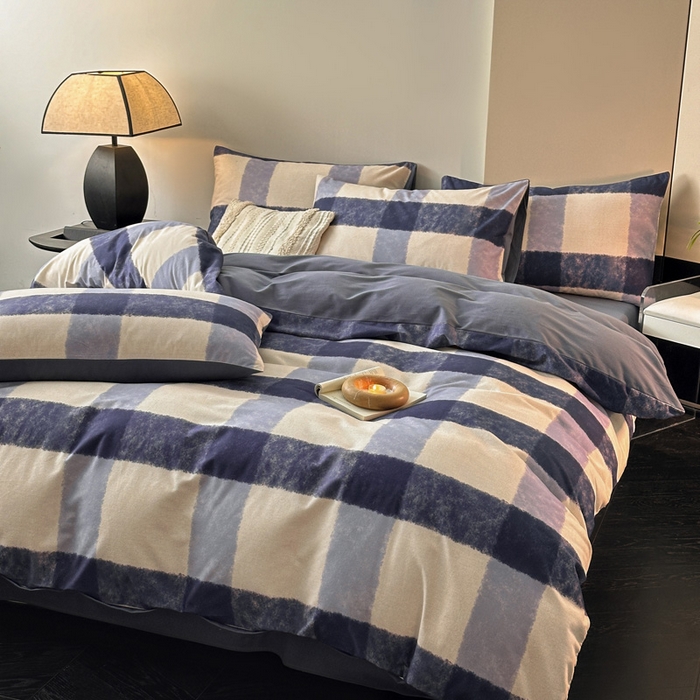 91家纺网 家纺一手货源 找家纺 雅居纺家纺 2025新款简约款全棉磨毛四件套 蓝大格