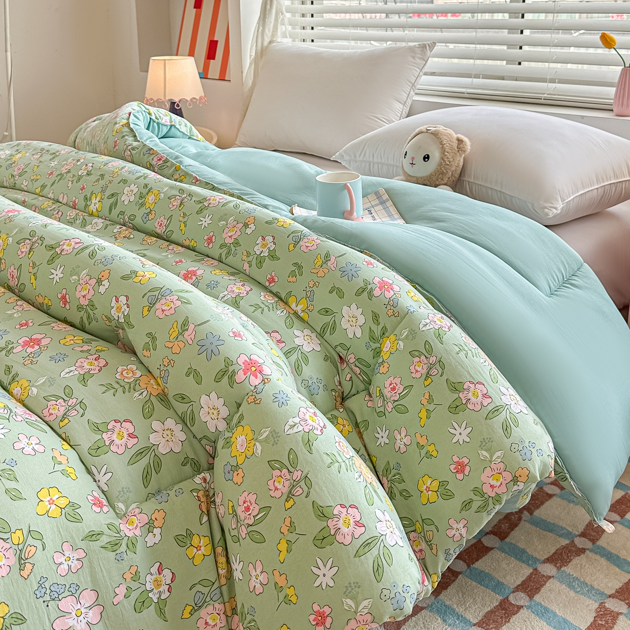 91家纺网 家纺一手货源 找家纺 好欣怡家纺 2025新款A类水洗棉冬被大豆纤维学生四季被子被芯跨境直播（提供买家秀质检报告） 花丛间