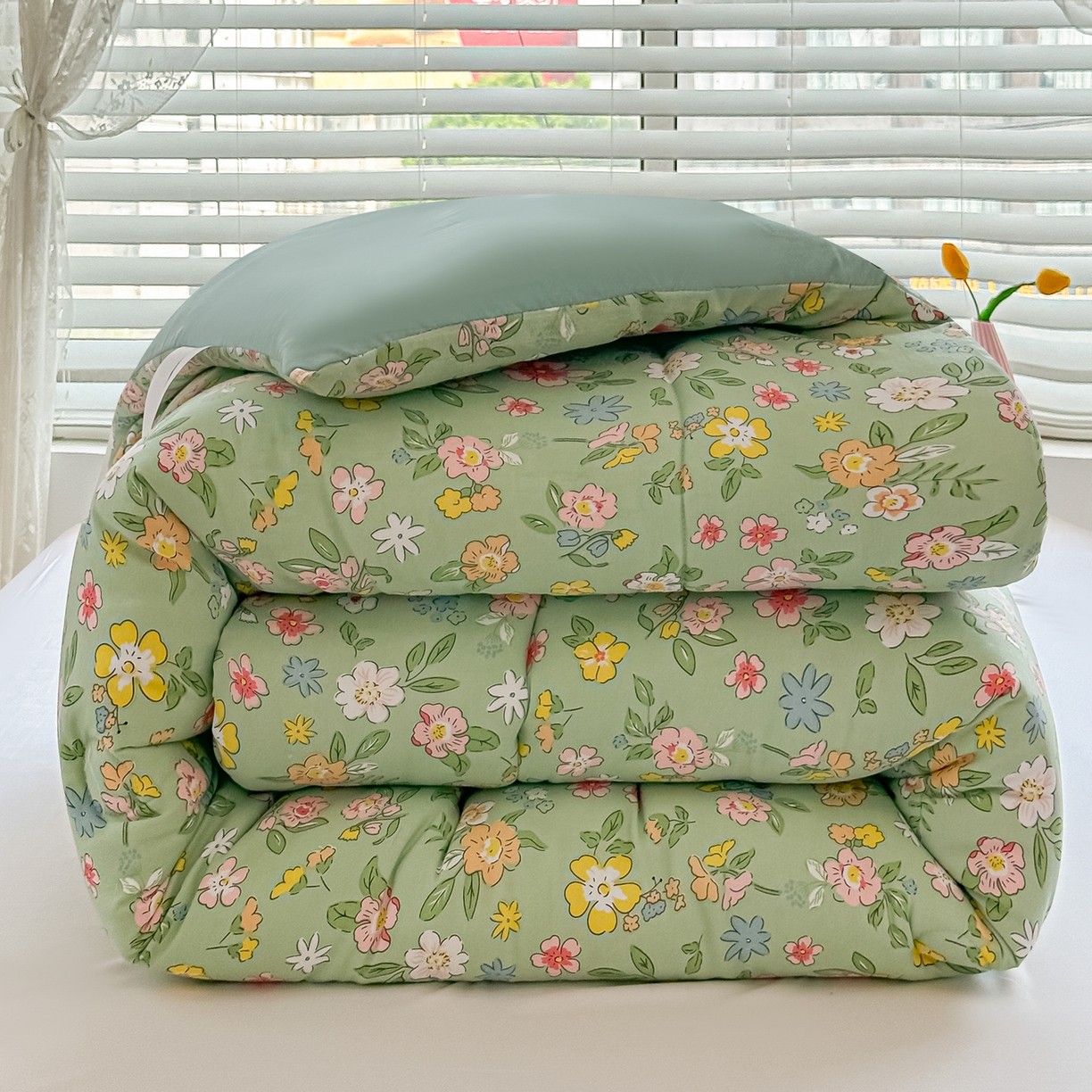 91家纺网 家纺一手货源 找家纺 好欣怡家纺 2025新款A类水洗棉冬被大豆纤维学生四季被子被芯跨境直播（提供买家秀质检报告） 花丛间