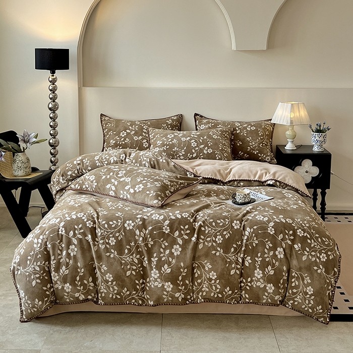 91家纺网 家纺一手货源 找家纺 （总）品乐家纺 2025秋冬新款糯米绒缇肤绒印花贝壳边四件套