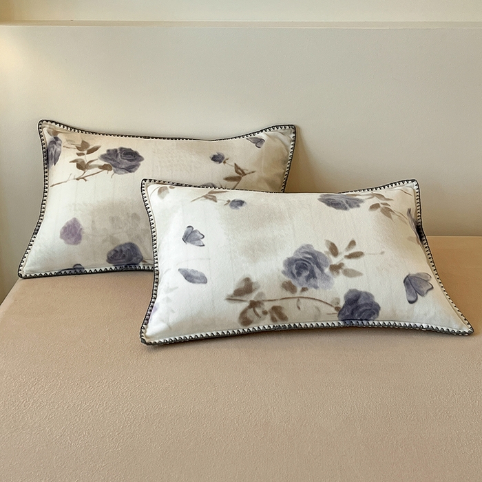 91家纺网 家纺一手货源 找家纺 品乐家纺 2025秋冬新款糯米绒缇肤绒印花贝壳边四件套 素影-紫