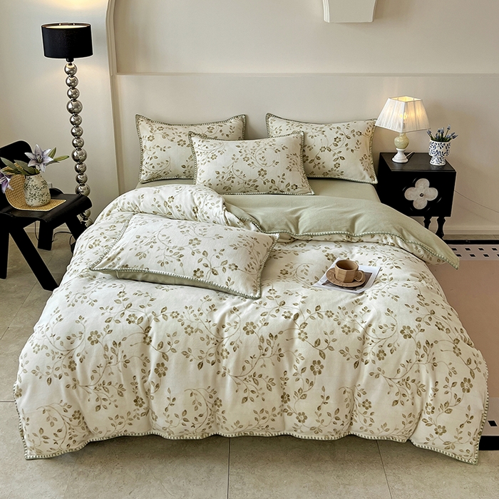 91家纺网 家纺一手货源 找家纺 品乐家纺 2025秋冬新款糯米绒缇肤绒印花贝壳边四件套 南笙-绿