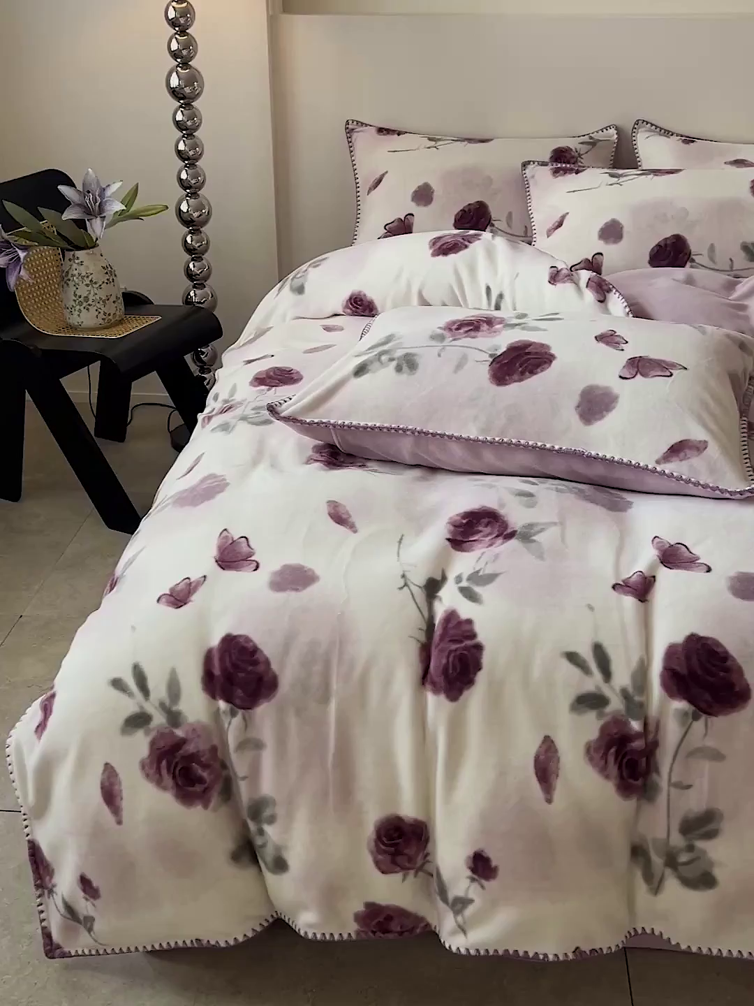 91家纺网 家纺一手货源 找家纺 品乐家纺 2025秋冬新款糯米绒缇肤绒印花贝壳边四件套 素影-酒红