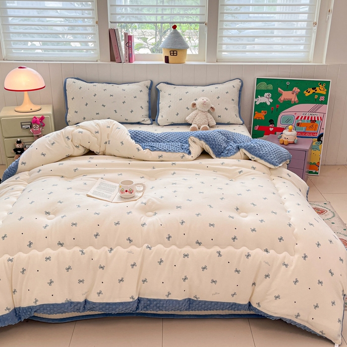 91家纺网 家纺一手货源 找家纺 铺尚美家纺 2025新款云感双层纱ins少女心可爱系加厚豆豆被床盖暖梦系列（小红书推荐） 小蓝蝶