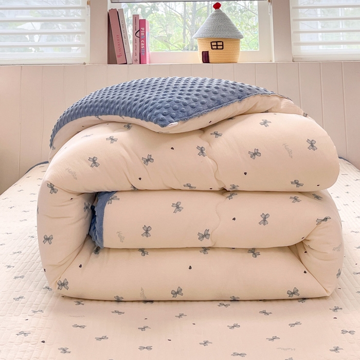 91家纺网 家纺一手货源 找家纺 铺尚美家纺 2025新款云感双层纱ins少女心可爱系加厚豆豆被床盖暖梦系列（小红书推荐） 小蓝蝶