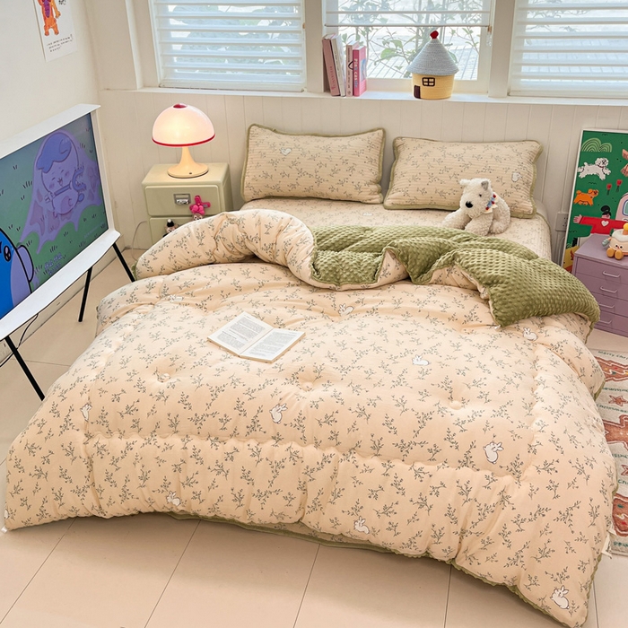 91家纺网 家纺一手货源 找家纺 铺尚美家纺 2025新款云感双层纱ins少女心可爱系加厚豆豆被床盖暖梦系列（小红书推荐） 一只兔