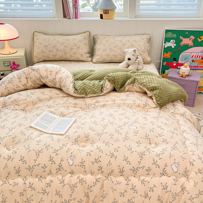 91家纺网 家纺一手货源 找家纺 铺尚美家纺 2025新款云感双层纱ins少女心可爱系加厚豆豆被床盖暖梦系列（小红书推荐） 一只兔